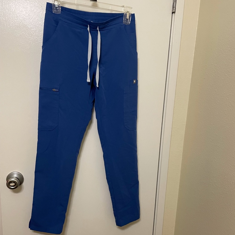 Gently used Figs pants
